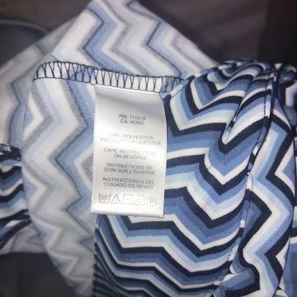 NEW! Michael Kors Halter Chevron Top-Size L - Picture 5 of 6